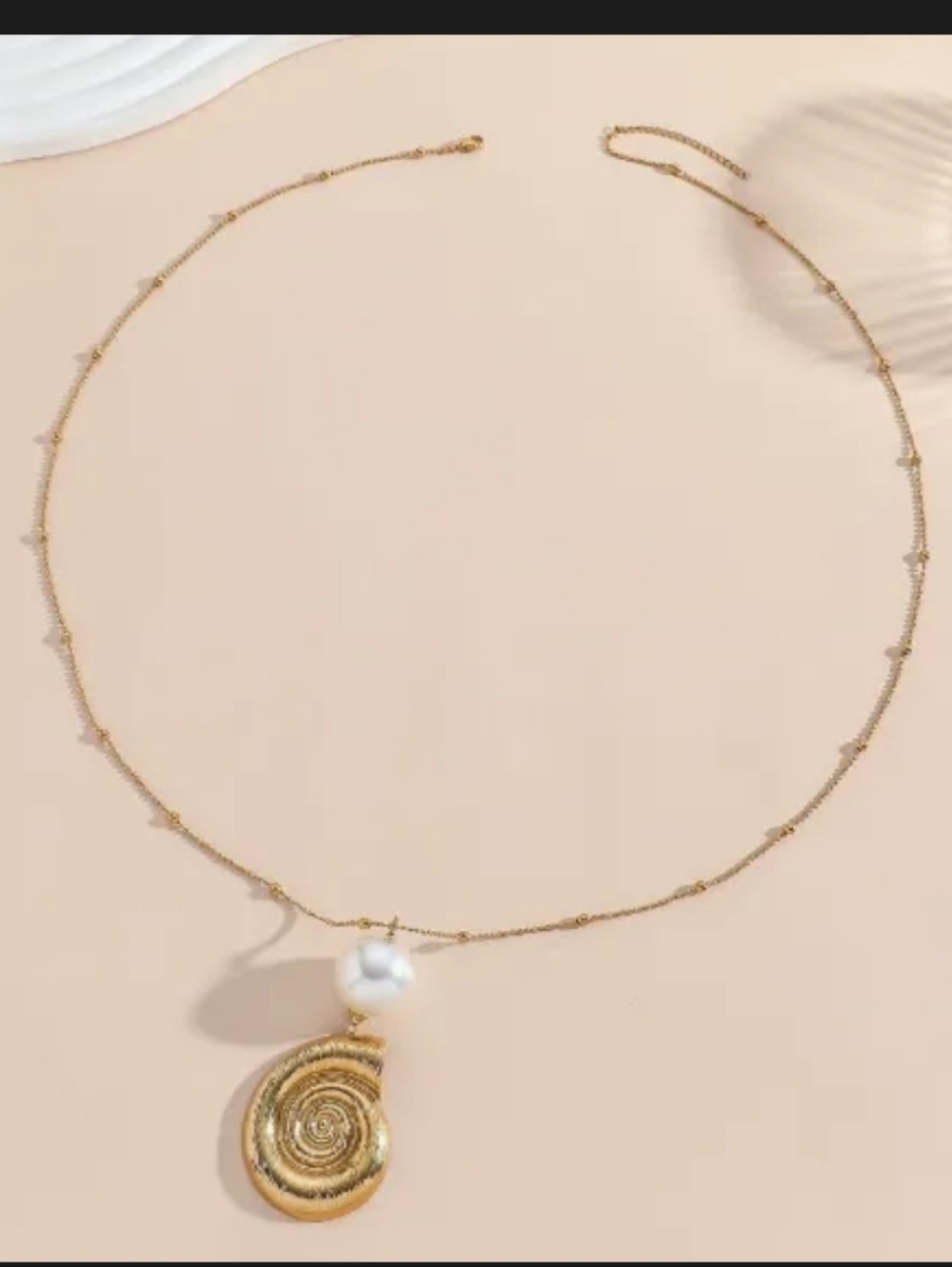 NIB Mayamar $148 Gold Shell Pendant Necklace with Pearl Accent 24k GP
